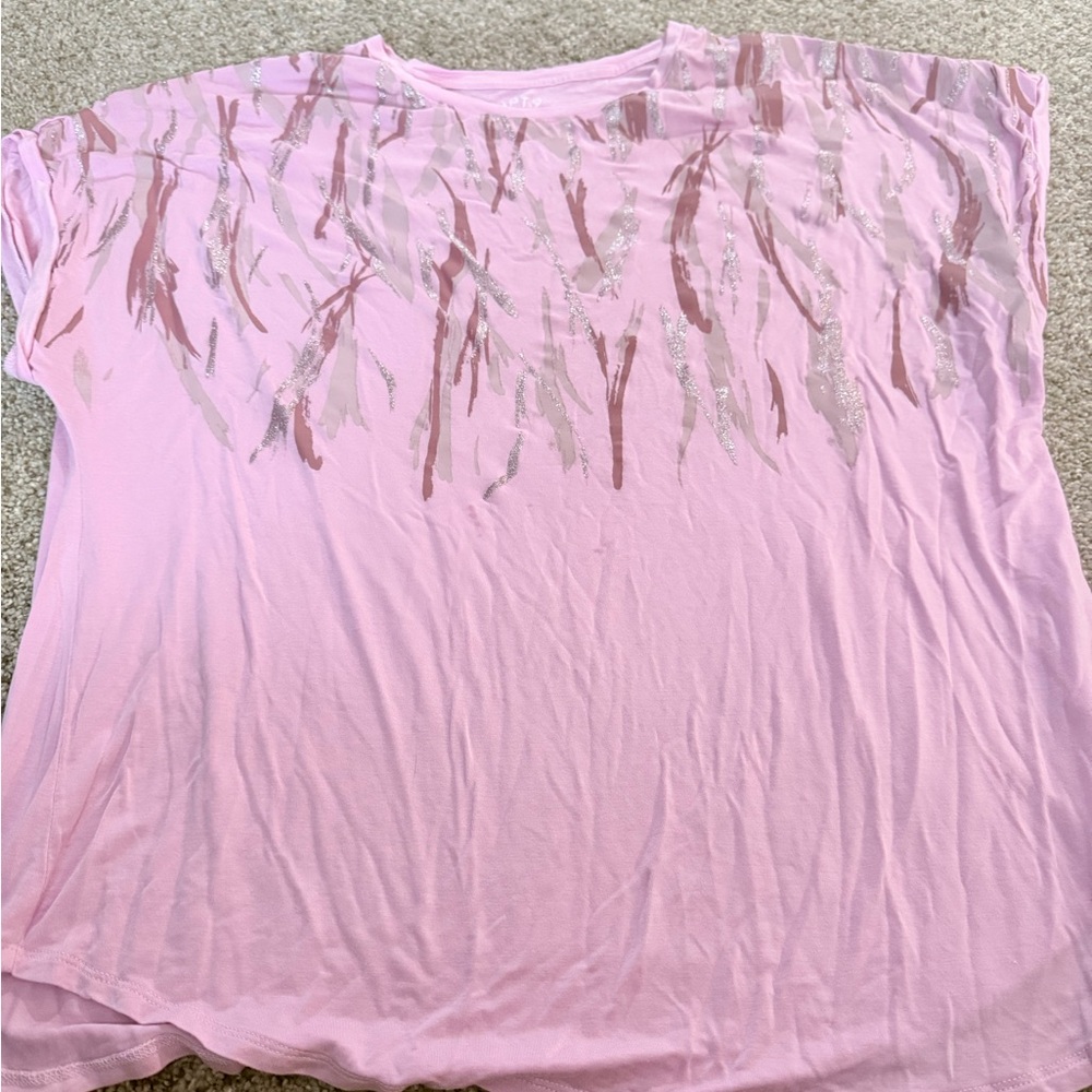 Apt. 9 Light Pink Short Sleeve Tee with Abstract Design